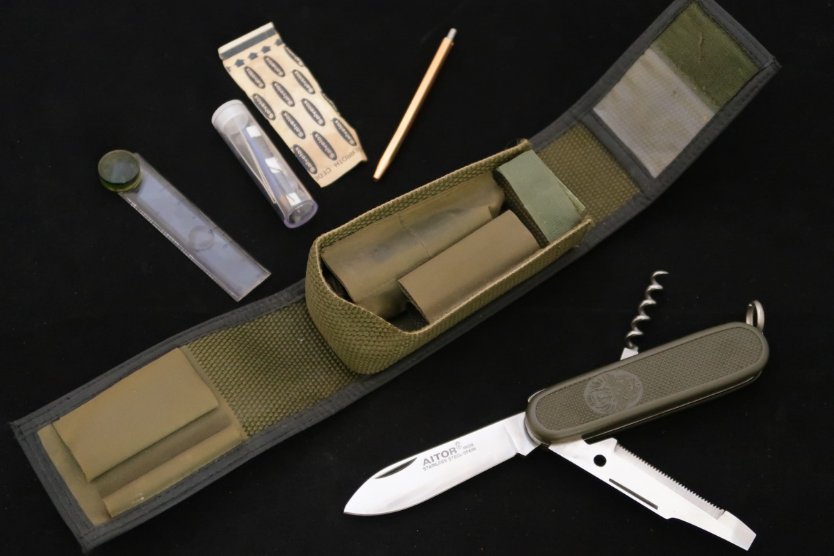 アイトール カング一口 （1985年） AITOR Army Knife Survival-kit